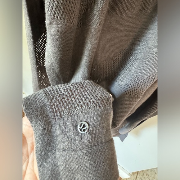 Lululemon Wrap - Picture 4 of 4